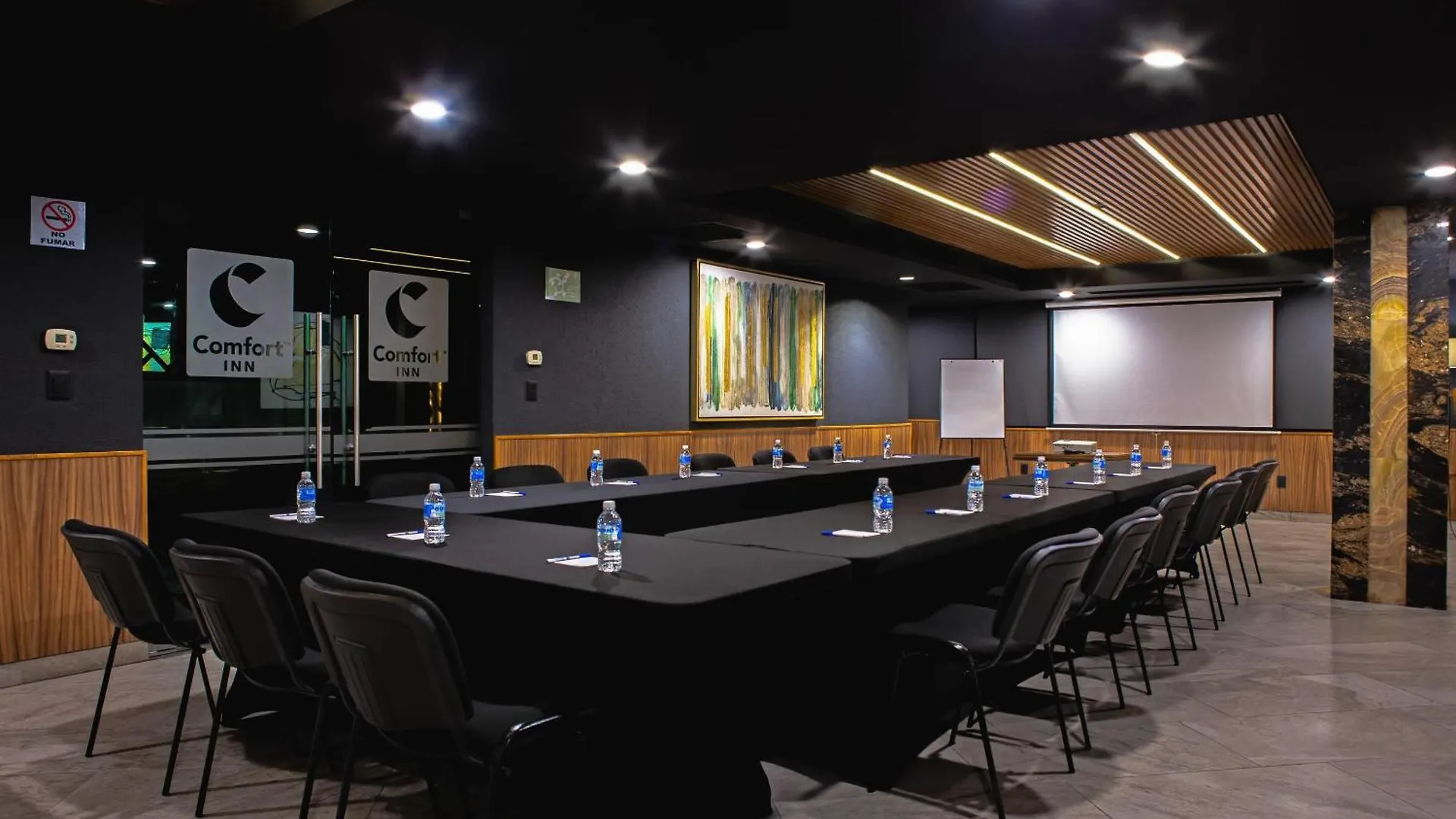 **** Отель Comfort Inn Queretaro Tecnologico Мексика