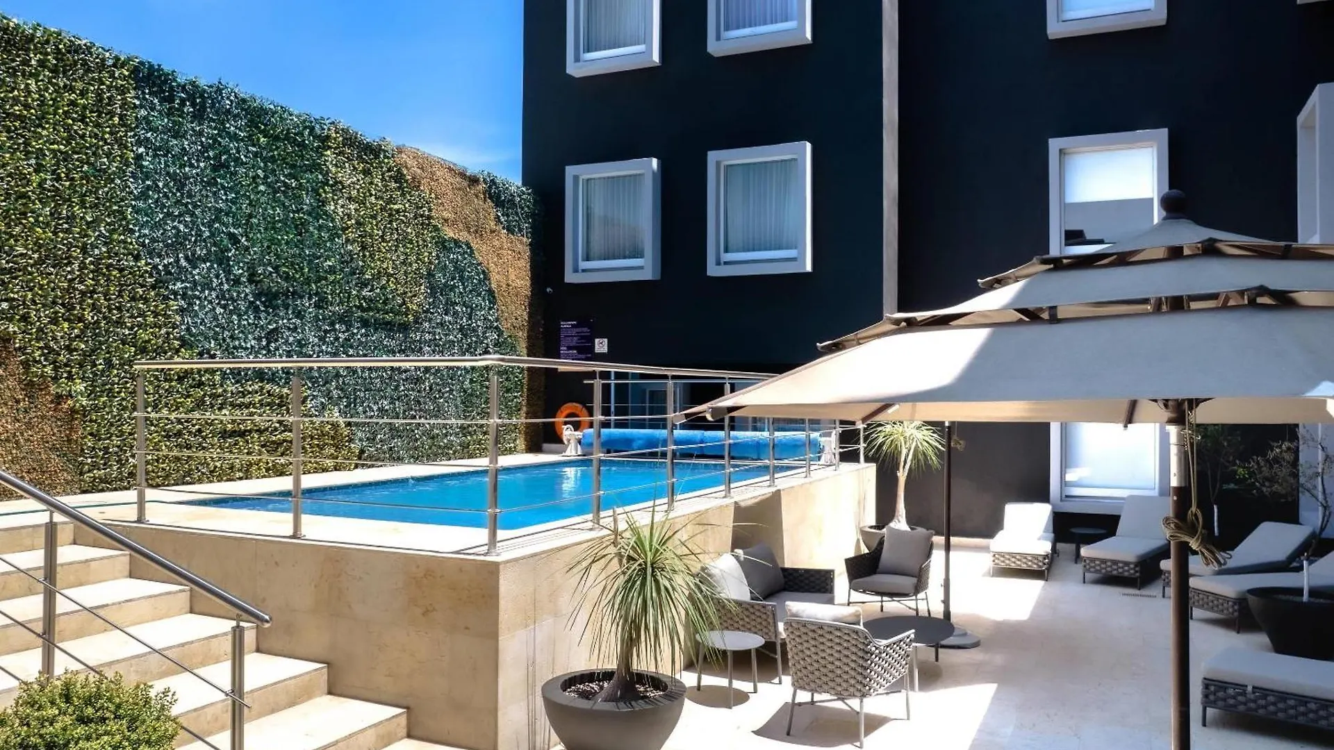 Отель Comfort Inn Queretaro Tecnologico