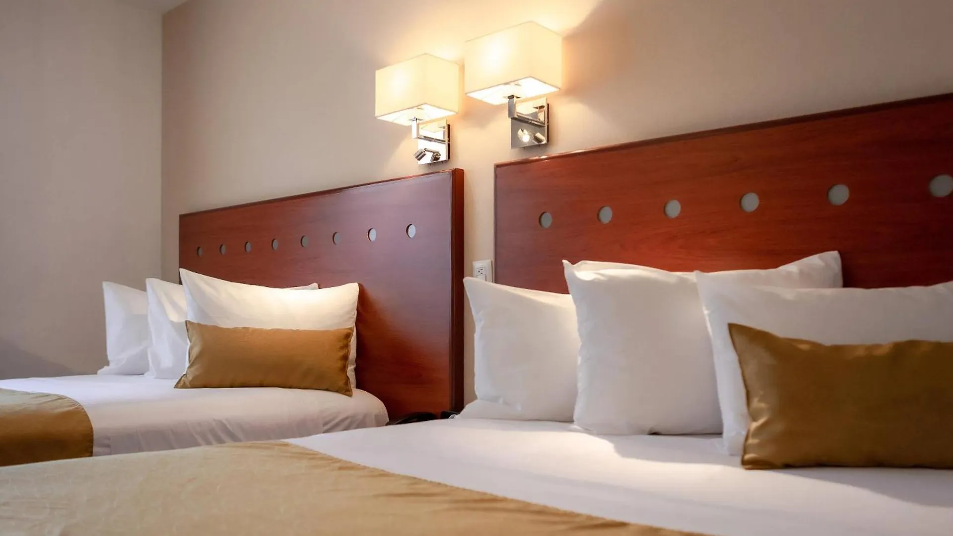 **** Отель Comfort Inn Queretaro Tecnologico Мексика